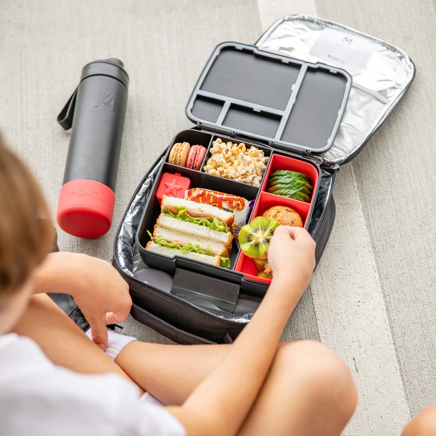 MontiiCo Feast Tray (diverse culori)