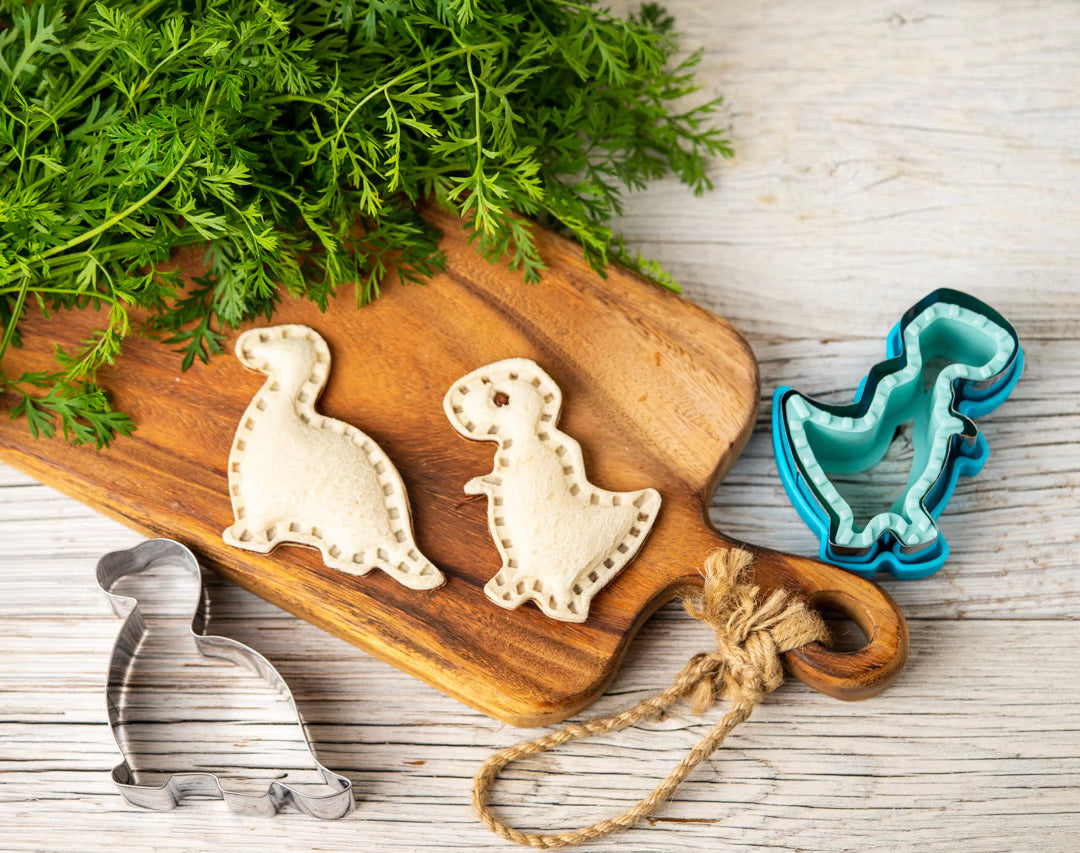 Forme pentru sandvișuri umplute – dinozauri (2 buc.)